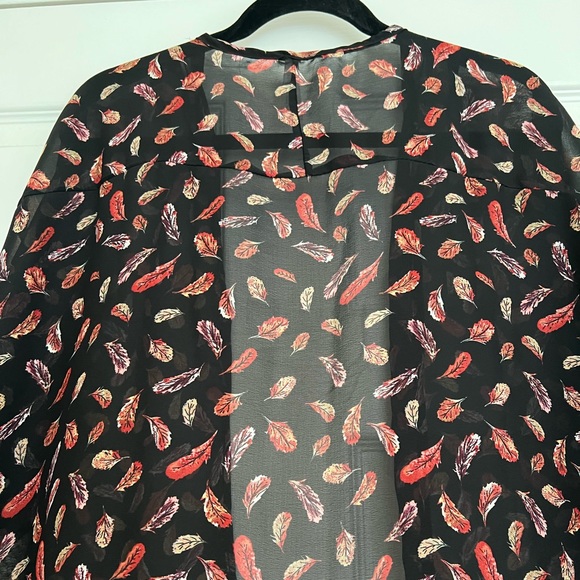 LIVE 4 TRUTH Cover Up Size L - Picture 5 of 8